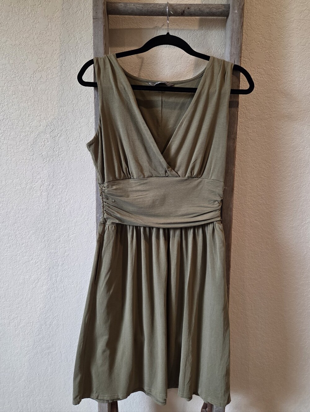 The North Face Women's Olive Sleeveless V-Neck Midi Dress - Size Medium